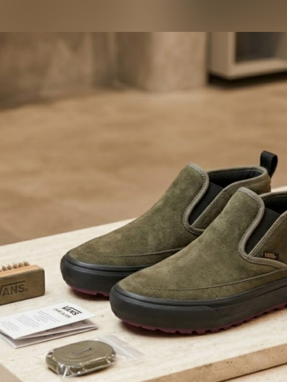 NEW! Vans MTE Olive Suede Slip-On Mid with Black Midsole sz 9 NWT - Picture 7 of 11